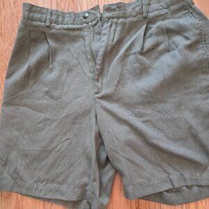 Mens Claiborne Size 34 Gray/Green/Brown shorts